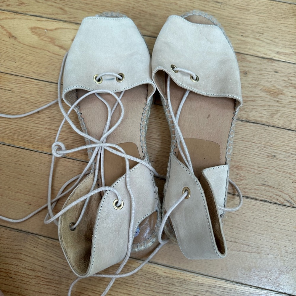 Kanna Cream Espadrille Shoes with Elegant Design